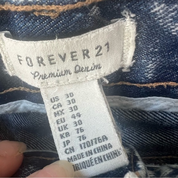 Forever 21 Black Jean Shorts High-Waisted Distressed - Picture 7 of 7